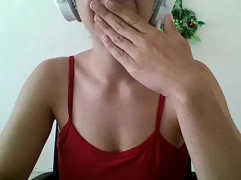 Snapshot of MalindaVip chatting on 21, 12, 2024 MalindaVip online show from 21, 12, 2024