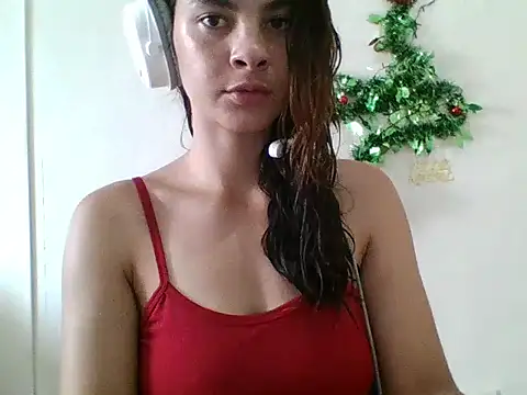 Snapshot of MalindaVip chatting on 19, 12, 2024 MalindaVip online show from 19, 12, 2024
