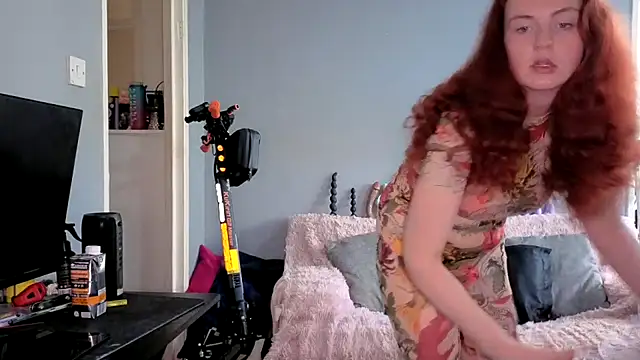 ENGLISHEMILY 69 online show from 9, 10, 2025