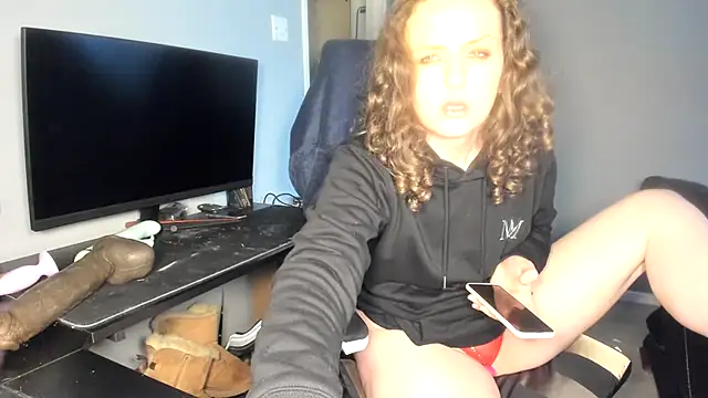 ENGLISHEMILY 69 online show from 25, 2, 2025