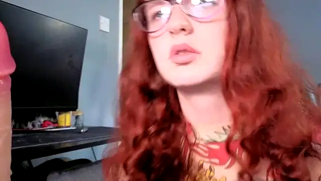 ENGLISHEMILY 69 online show from 16, 10, 2025