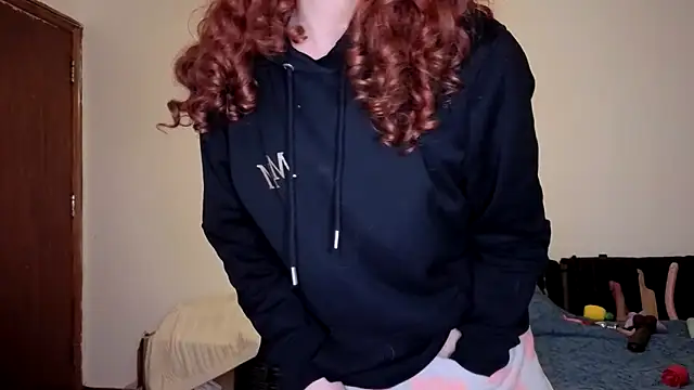 Snapshot of ENGLISHEMILY_69 chatting on 6, 1, 2026 ENGLISHEMILY 69 online show from 6, 1, 2026