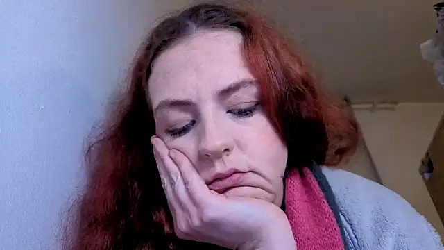 Snapshot of ENGLISHEMILY_69 chatting on 2, 12, 2025 ENGLISHEMILY 69 online show from 2, 12, 2025