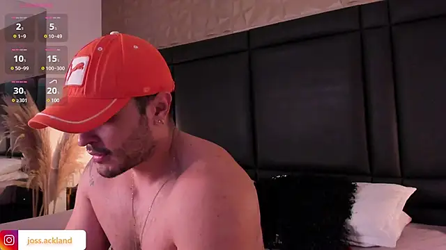 Snapshot of JossAckland chatting on 26, 11, 2025 JossAckland online show from 26, 11, 2025