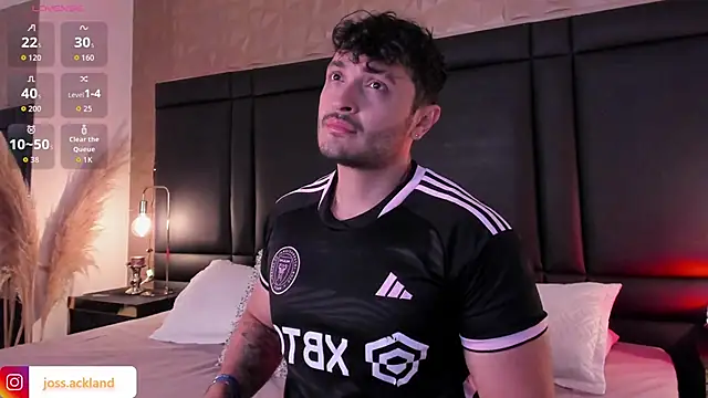 Snapshot of JossAckland chatting on 23, 11, 2025 JossAckland online show from 23, 11, 2025