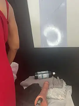 chiquimaturesexy online show from 25, 3, 2026