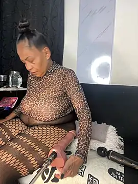 chiquimaturesexy online show from 2, 3, 2026