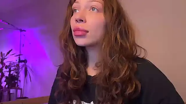 Snapshot of PaulaPratt chatting on 14, 9, 2025 PaulaPratt online show from 14, 9, 2025
