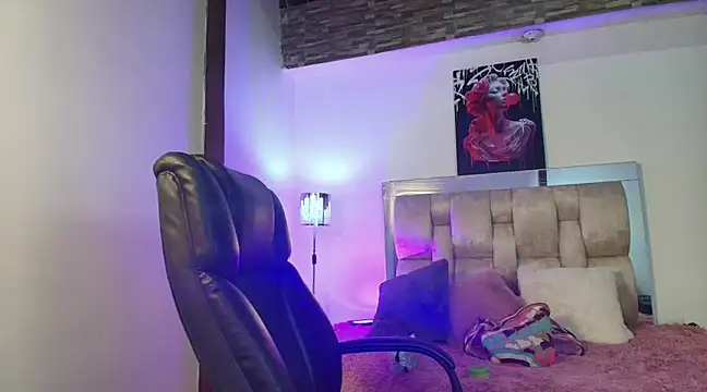 dakota Robbins  online show from 14, 3, 2025