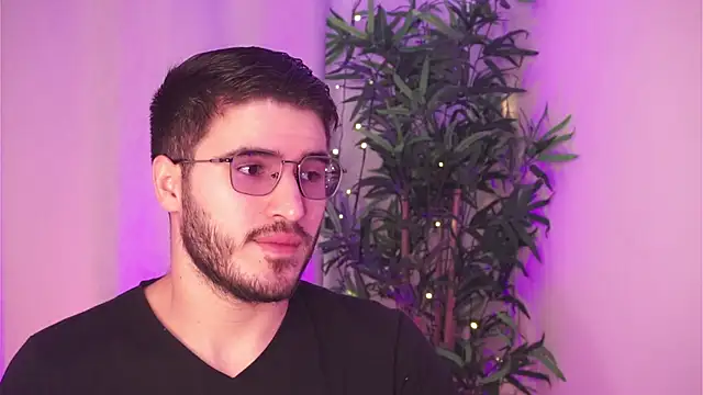 Tony Wylie online show from 1, 4, 2026