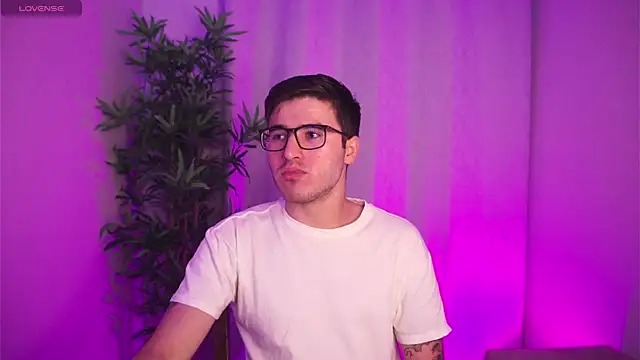 Tony Wylie online show from 12, 11, 2025