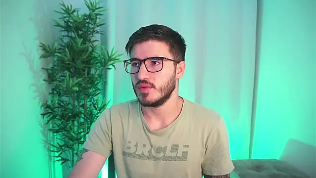 Tony Wylie online show from 5, 11, 2025