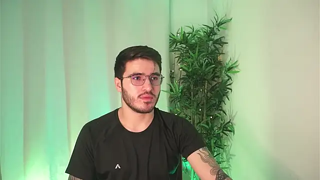 Tony Wylie online show from 15, 4, 2026