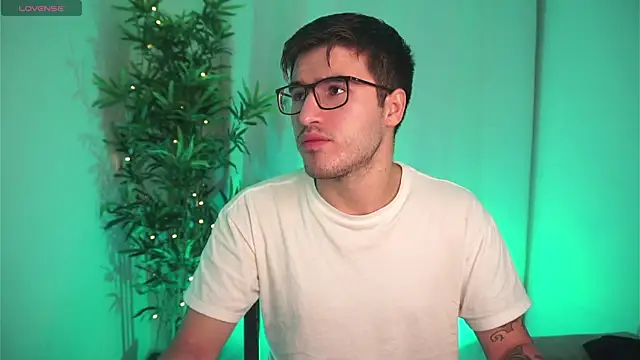 Tony Wylie online show from 15, 11, 2025