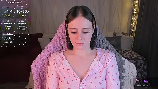 Emmi Flowers online show from 2, 4, 2026