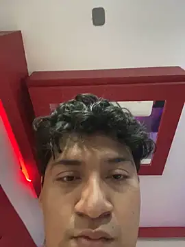 YoElMasHot online show from 1, 4, 2026