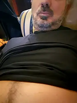 1talianBeutifulCock online show from 12, 1, 2026