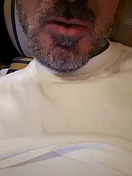 1talianBeutifulCock online show from 10, 11, 2025