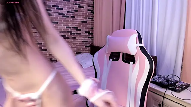 Velvetsky 1 online show from 10, 11, 2025