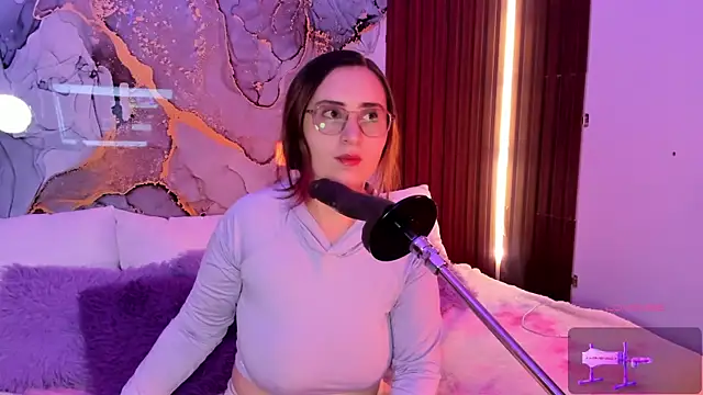 centaurigirl online show from 18, 12, 2025