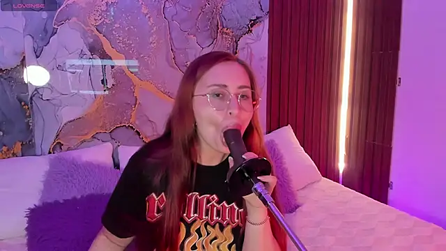 centaurigirl online show from 14, 1, 2026