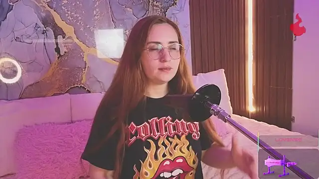centaurigirl online show from 1, 6, 2026