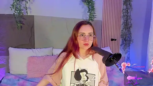 centaurigirl online show from 25, 2, 2026