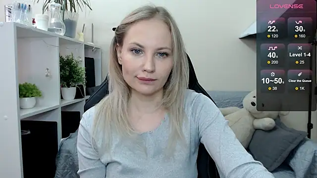 Sunny bunny6 online show from 8, 10, 2025