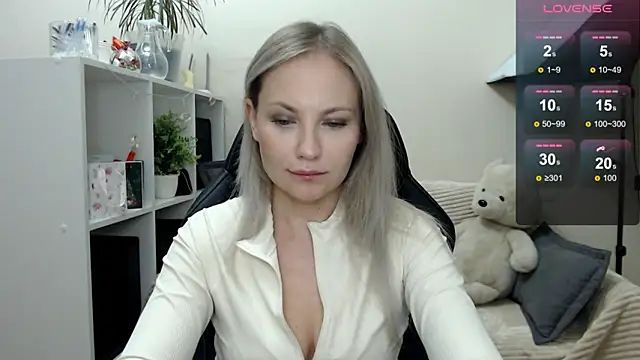 Sunny bunny6 online show from 12, 11, 2025