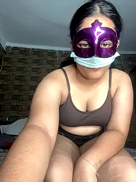 STEP SISTER1 online show from 24, 9, 2025