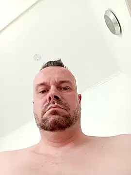 mikaaaaase online show from 22, 4, 2026