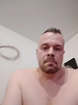 mikaaaaase online show from 11, 3, 2026