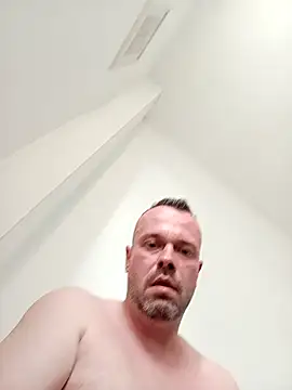 mikaaaaase online show from 21, 4, 2026