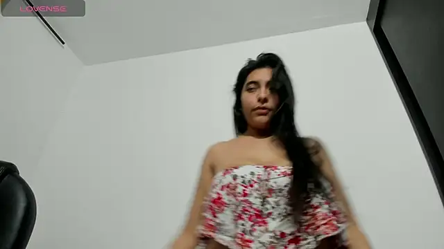 Sara-shely online show from 10, 10, 2025