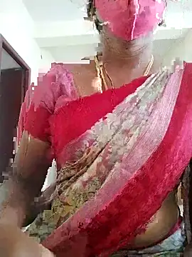 Snapshot of Preethytamilsexy chatting on 8, 10, 2025 Preethytamilsexy online show from 8, 10, 2025