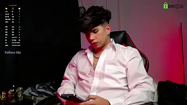 LyleBennett  online show from 31, 10, 2025