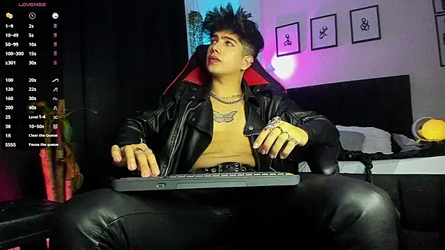 LyleBennett  online show from 21, 7, 2026