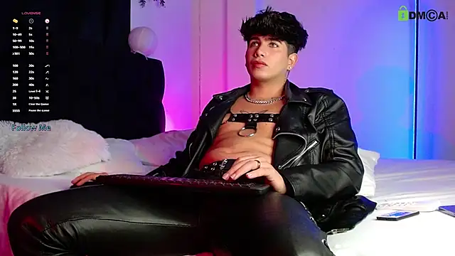 LyleBennett  online show from 21, 10, 2025