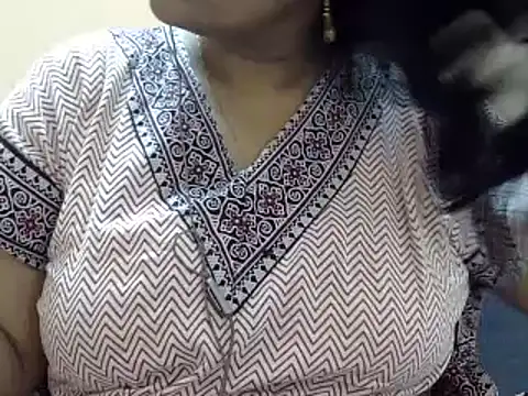Snapshot of Riya_riyaa chatting on 25, 10, 2025 Riya riyaa online show from 25, 10, 2025