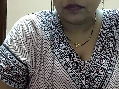 Snapshot of Riya_riyaa chatting on 11, 10, 2025 Riya riyaa online show from 11, 10, 2025