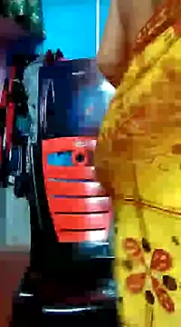 BERRY 00 online show from 13, 3, 2025