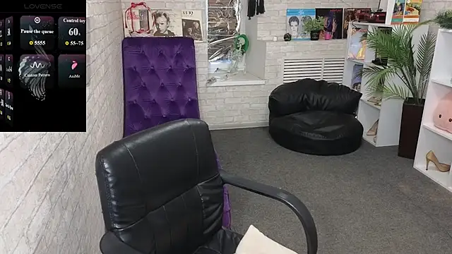 Nika Kitten online show from 13, 4, 2026