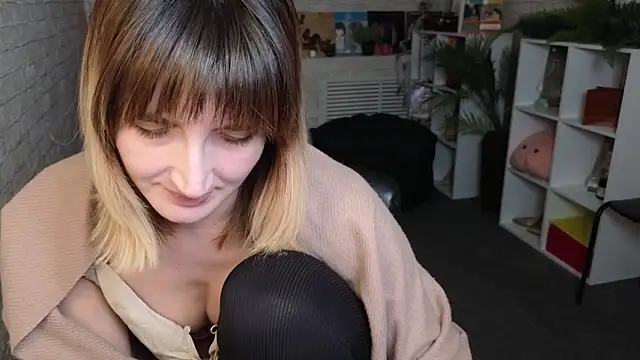 Nika Kitten online show from 19, 2, 2026