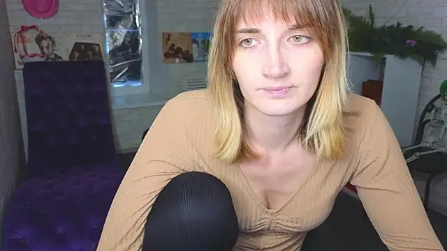 Nika Kitten online show from 3, 3, 2026