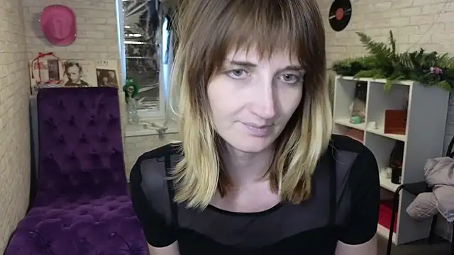 Nika Kitten online show from 3, 4, 2026