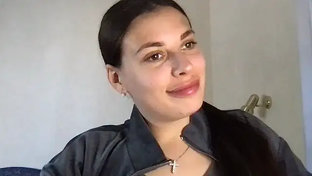 Snapshot of MoonriseGoddess chatting on 8, 5, 2026 MoonriseGoddess online show from 8, 5, 2026