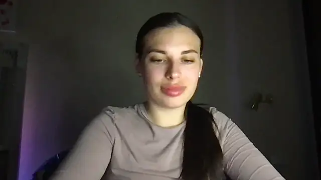 MoonriseGoddess online show from 19, 4, 2026