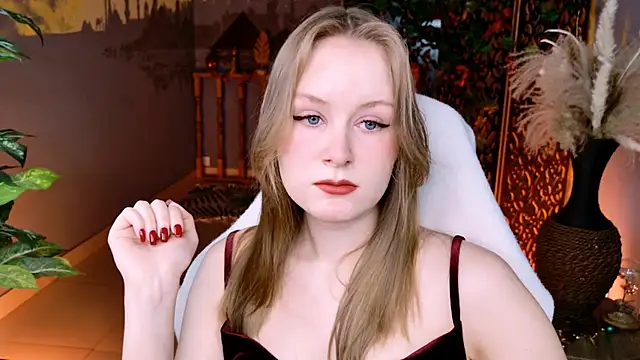 VivienLeeigh online show from 8, 3, 2026