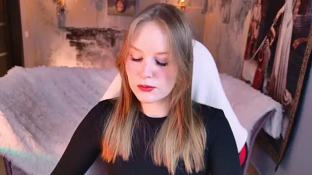 VivienLeeigh online show from 9, 3, 2026