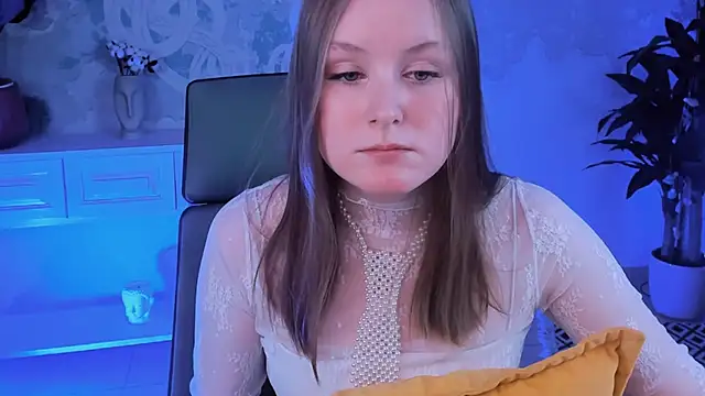 VivienLeeigh online show from 8, 2, 2025